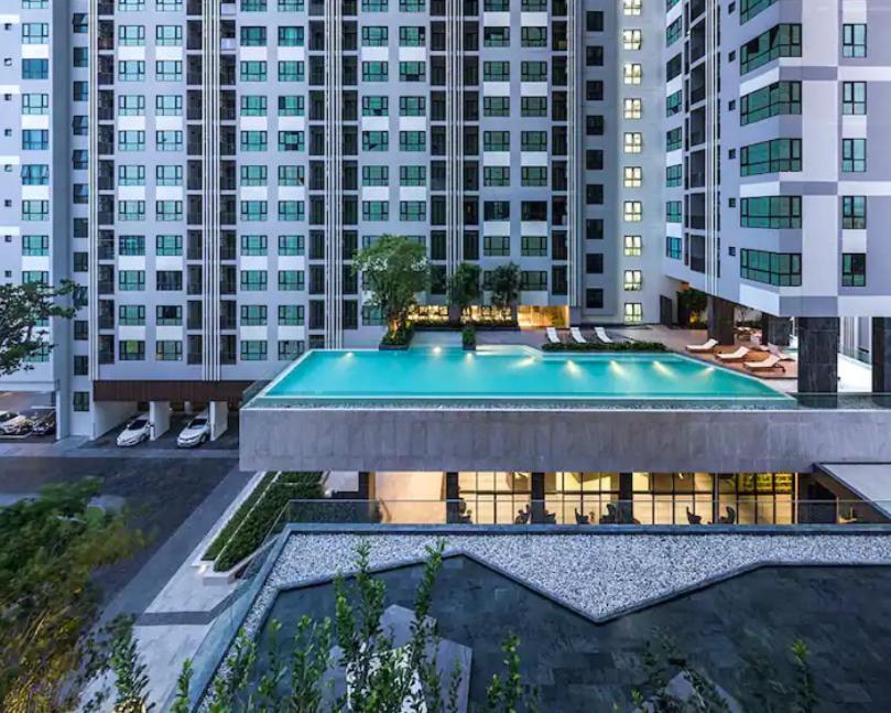 The Base Central Pattaya Quiet King-Bed With Infinity Pool & Free Netflix! 外观 照片