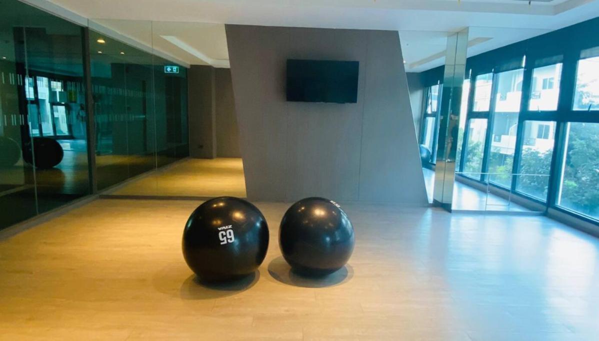 The Base Central Pattaya Quiet King-Bed With Infinity Pool & Free Netflix! 外观 照片
